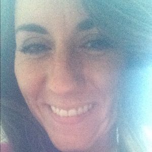 Meet your Posher, Chloe